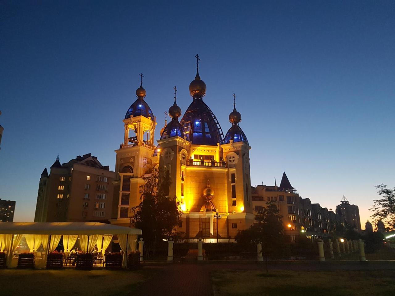 Dream Town Apartment Киев Экстерьер фото